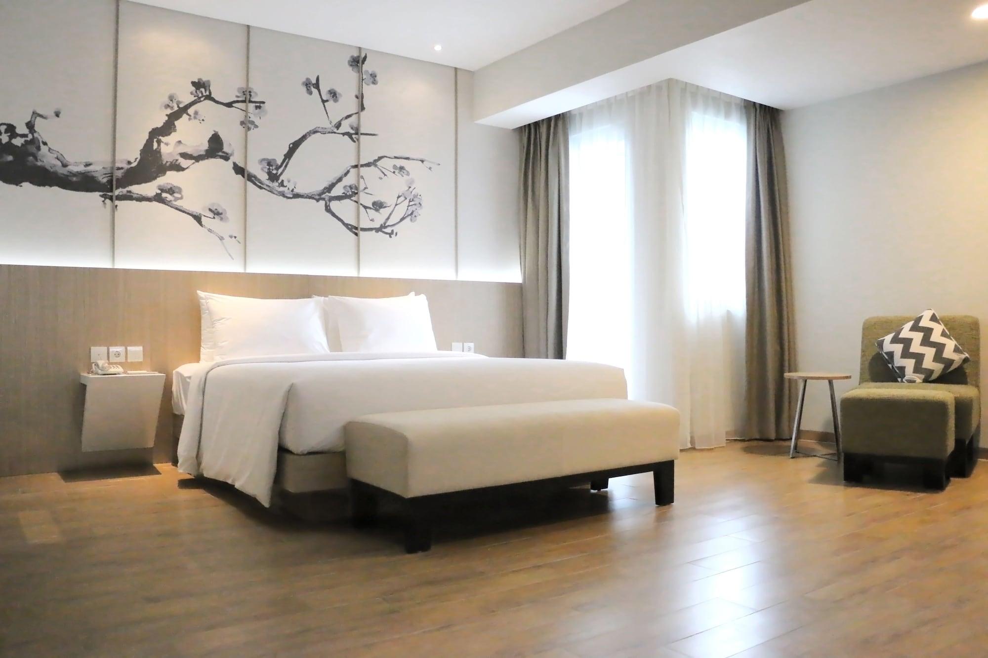 Hotel Santika Mega City Bekasi Exterior photo